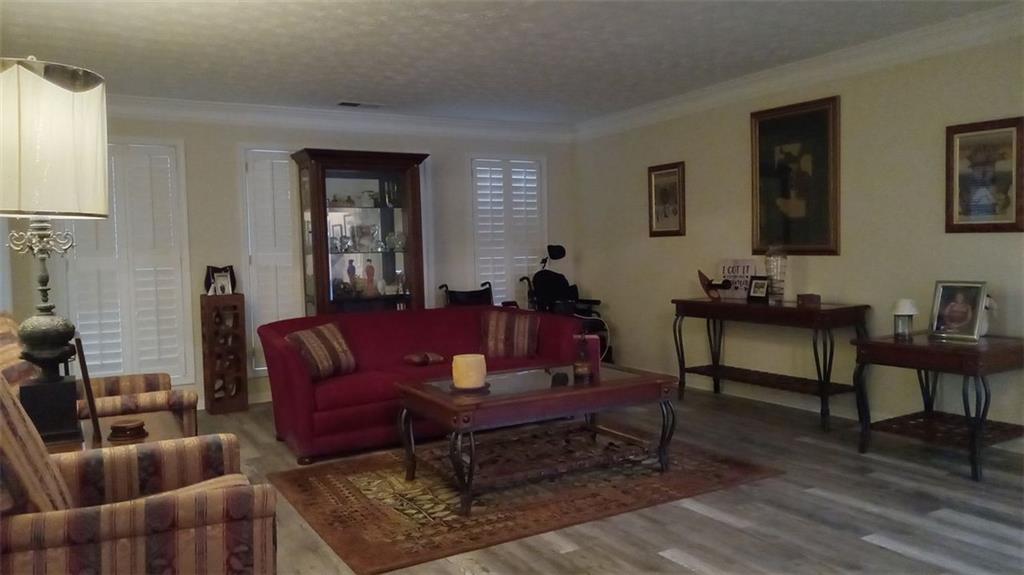 2562 PENDERGRASS Court