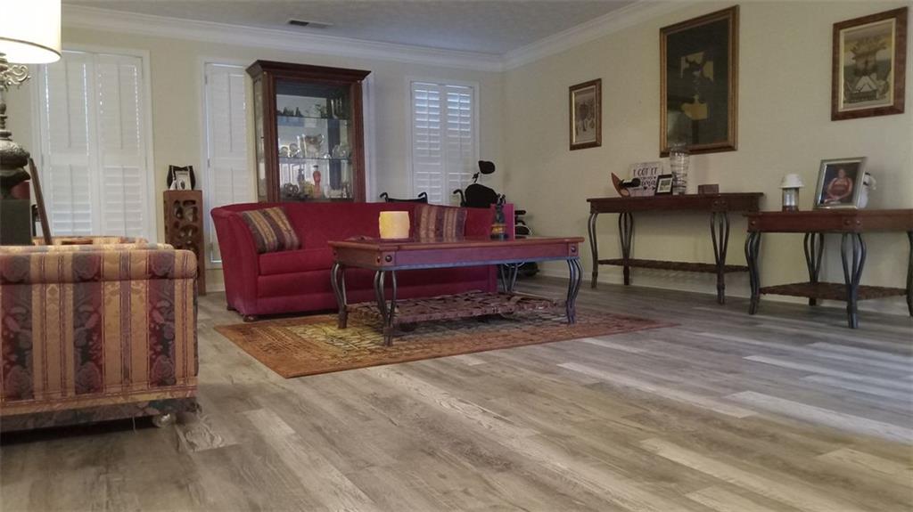 2562 PENDERGRASS Court