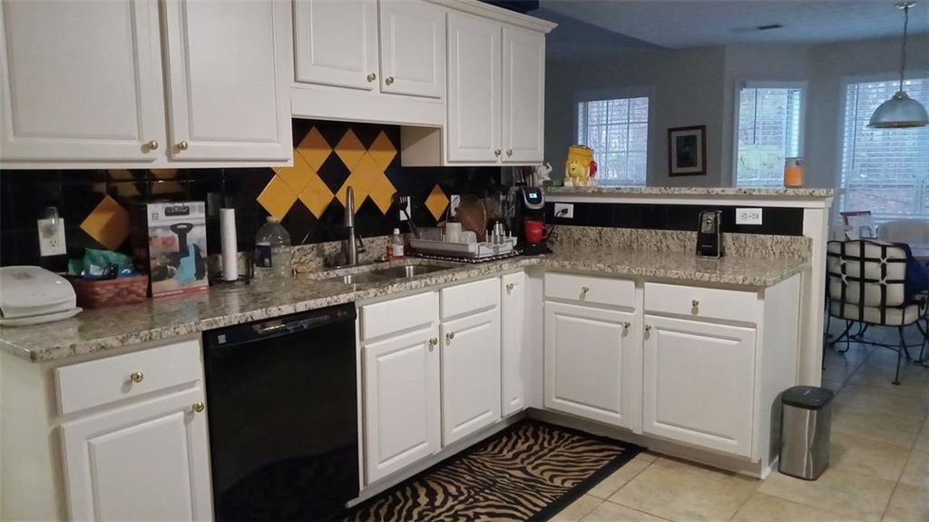 2562 PENDERGRASS Court