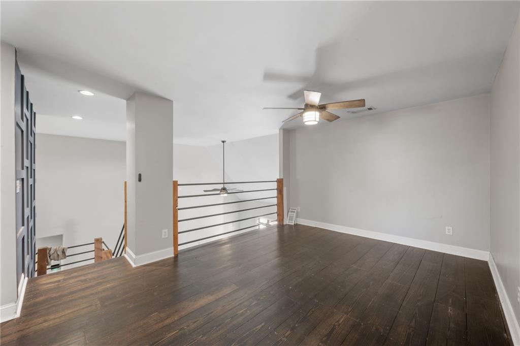 504 Holly Oak Way