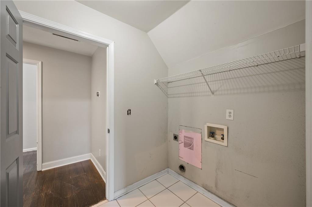 504 Holly Oak Way