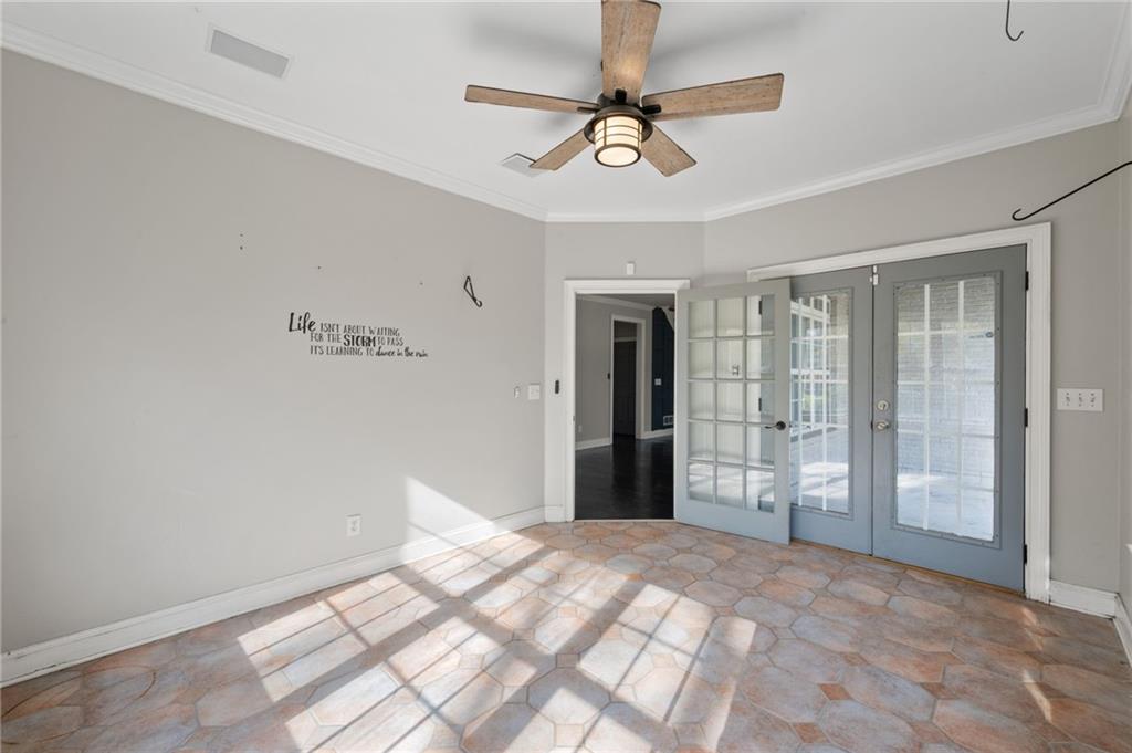 504 Holly Oak Way
