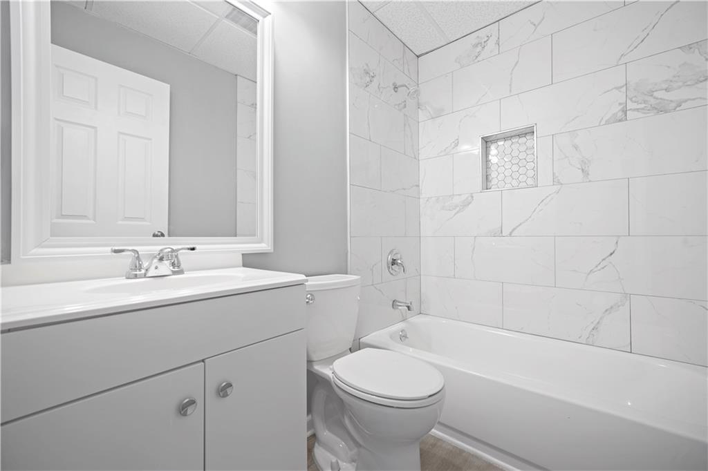 8875 Dornoch Circle