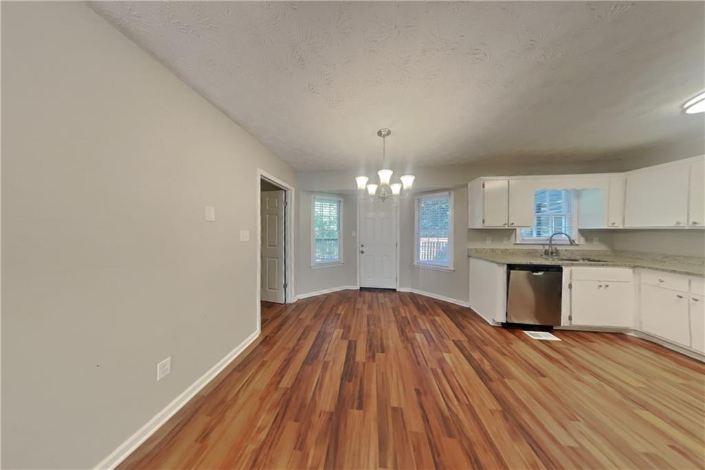 121 Chantilly Lane