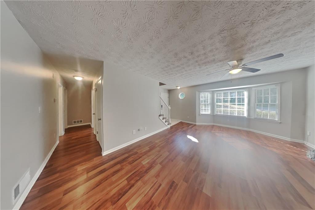 121 Chantilly Lane