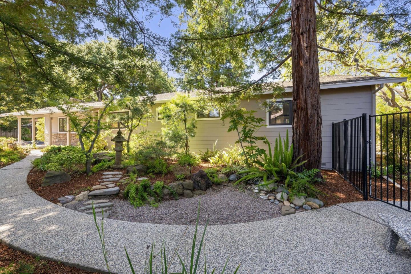 12889 Pierce Road
