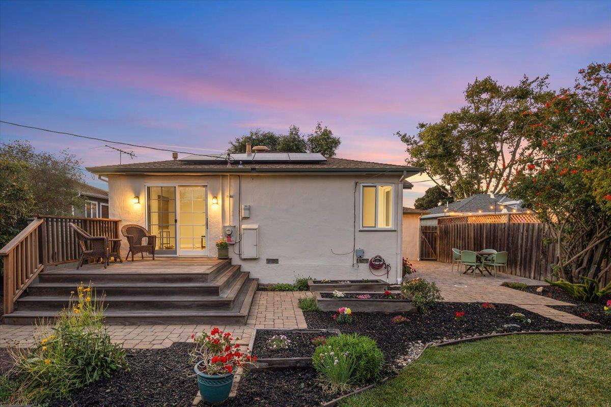 220 Del Rosa WAY
