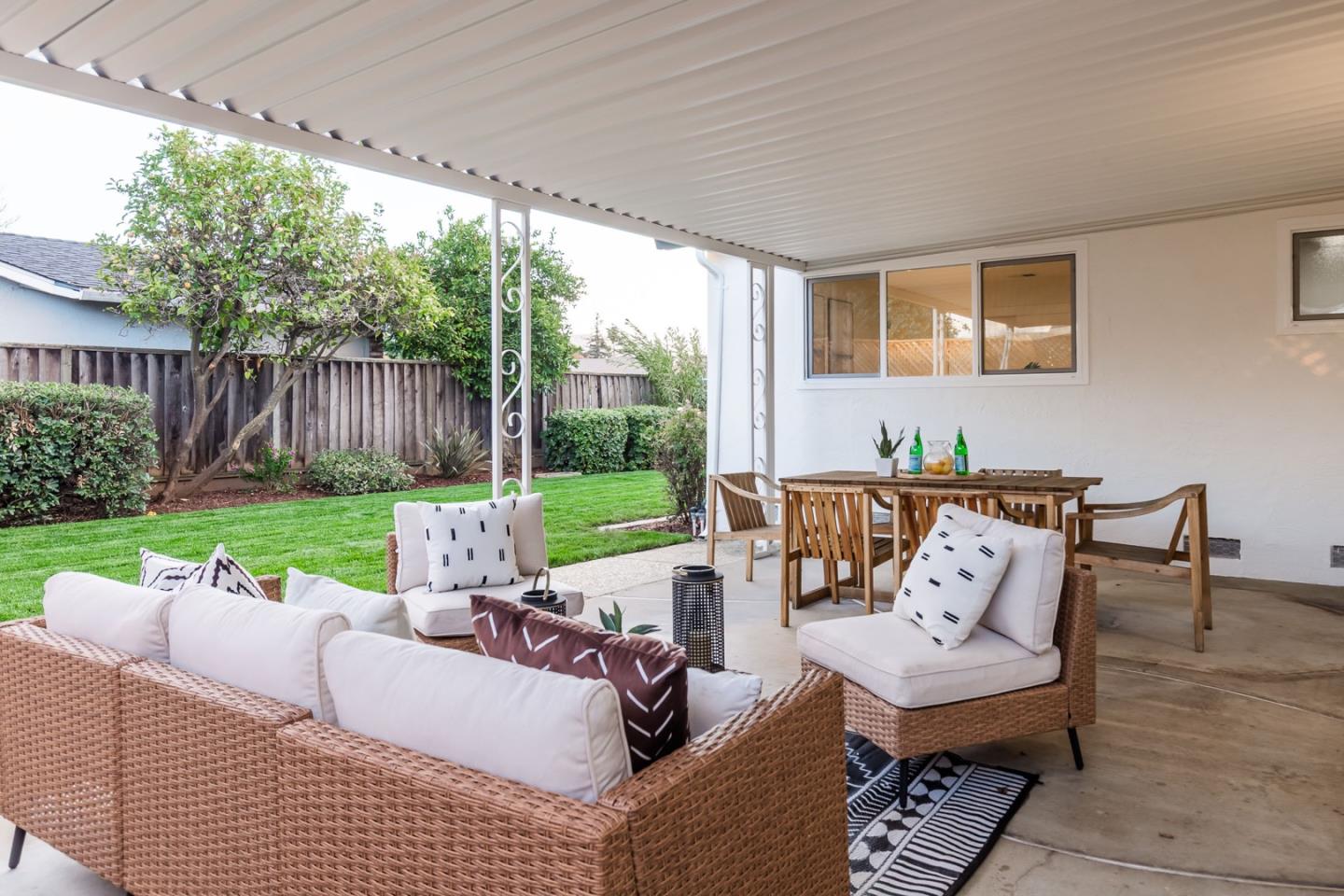 908 Sapphire CT