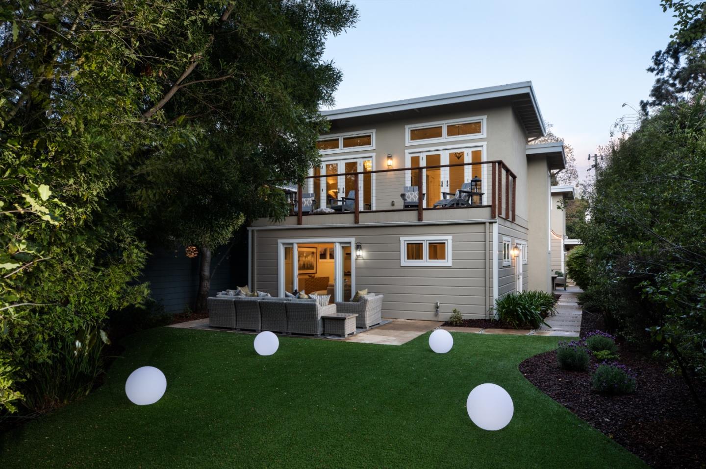 1596 Columbus Av - Easton Addition