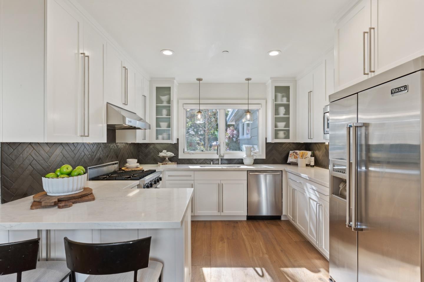 1596 Columbus Av - Easton Addition