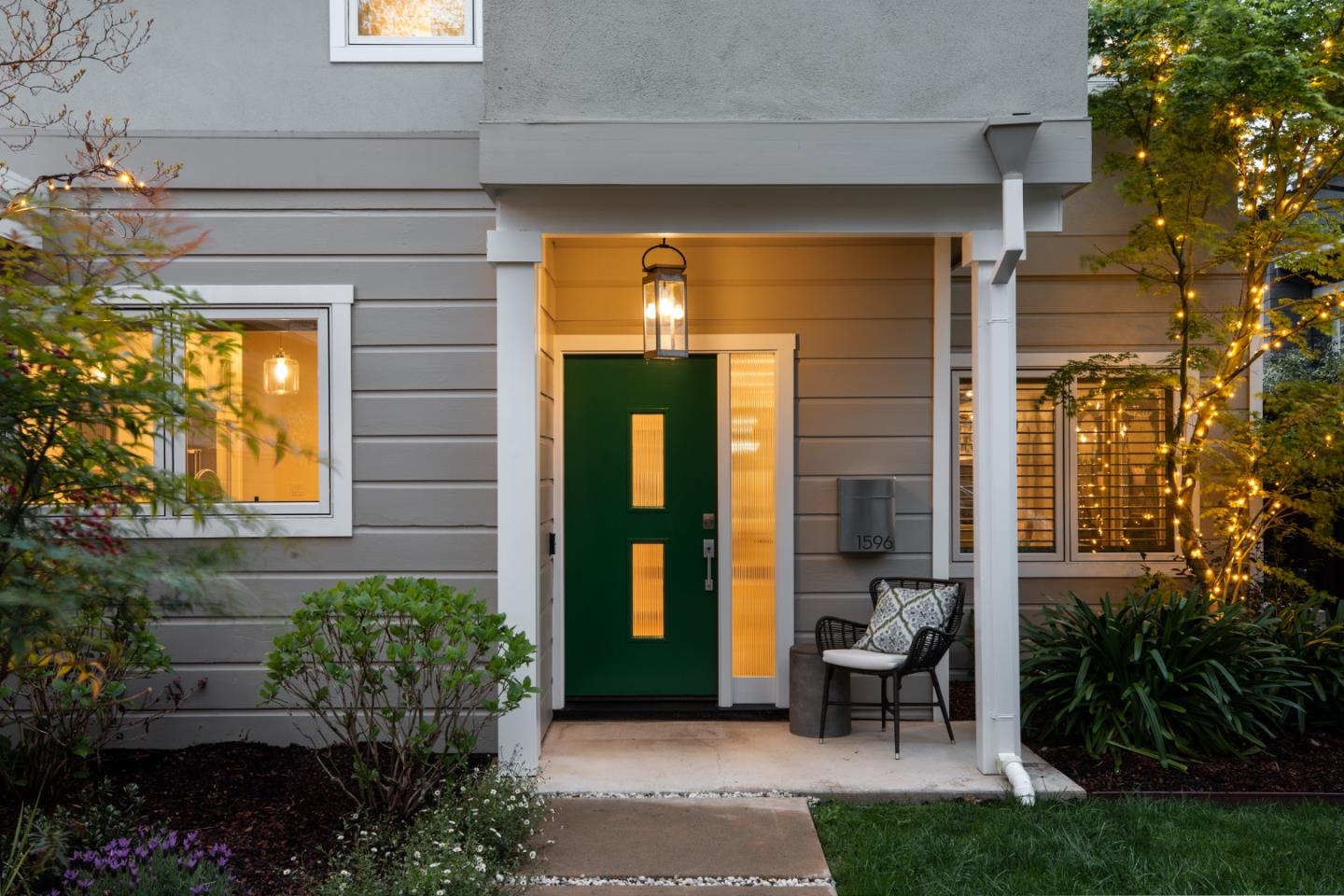 1596 Columbus Av - Easton Addition