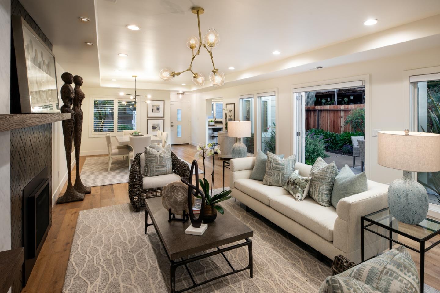 1596 Columbus Av - Easton Addition