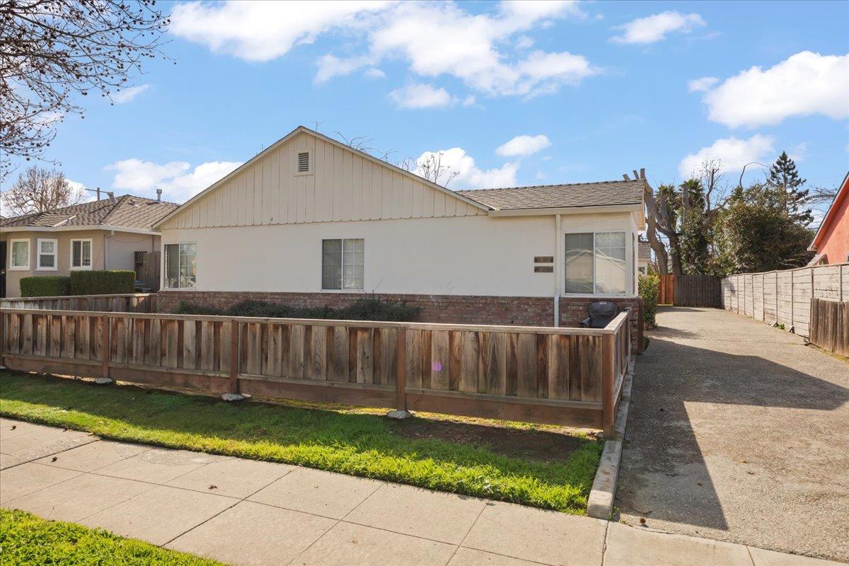 1973 Bird Avenue