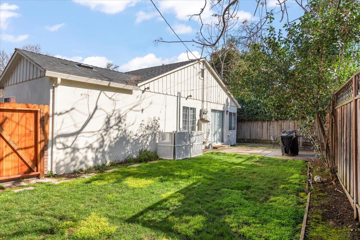 1973 Bird Avenue