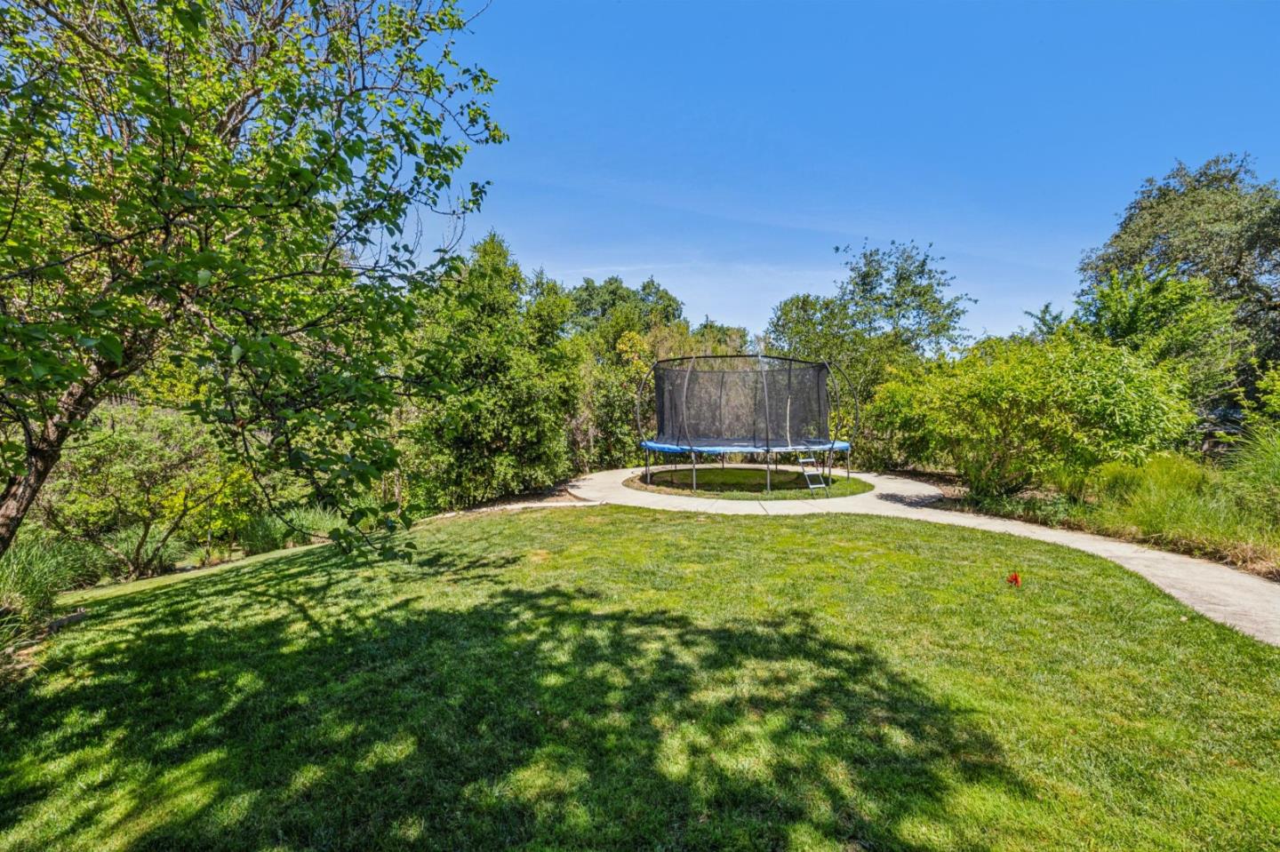 140 Dean RD
