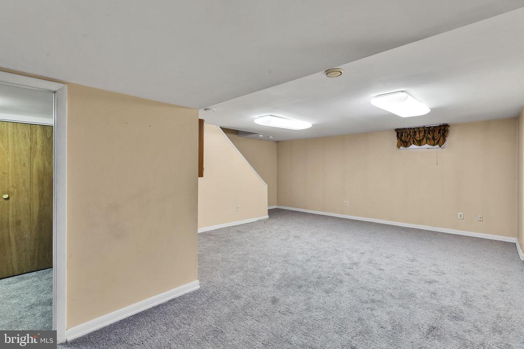 442 FONTANA COURT