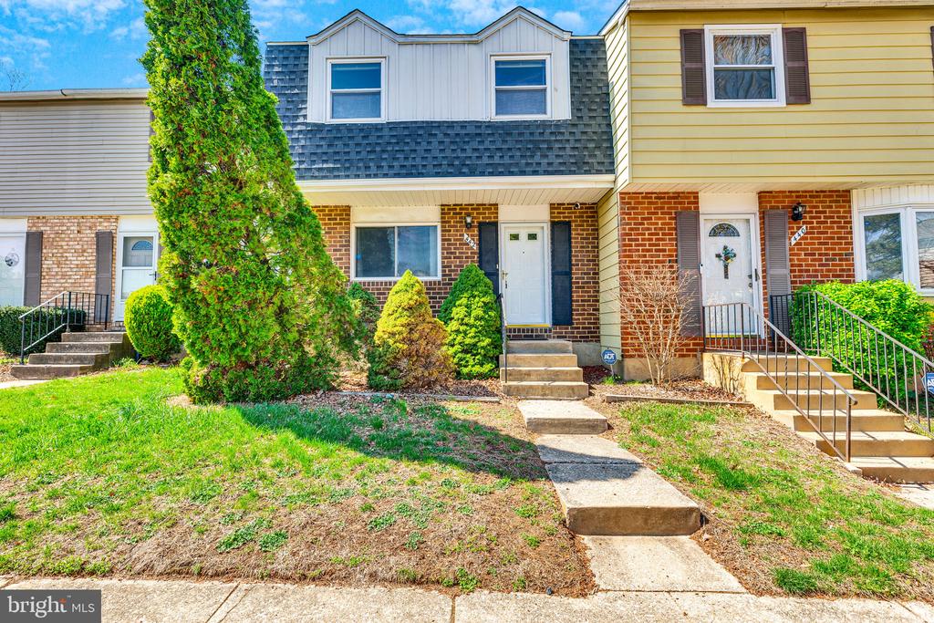 442 FONTANA COURT