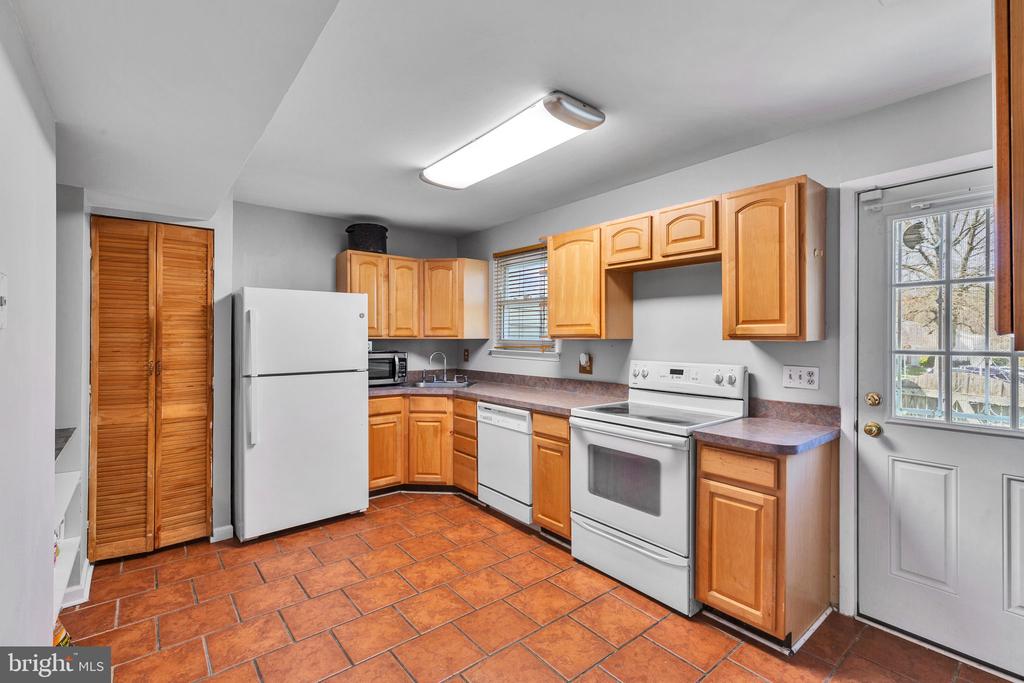 442 FONTANA COURT