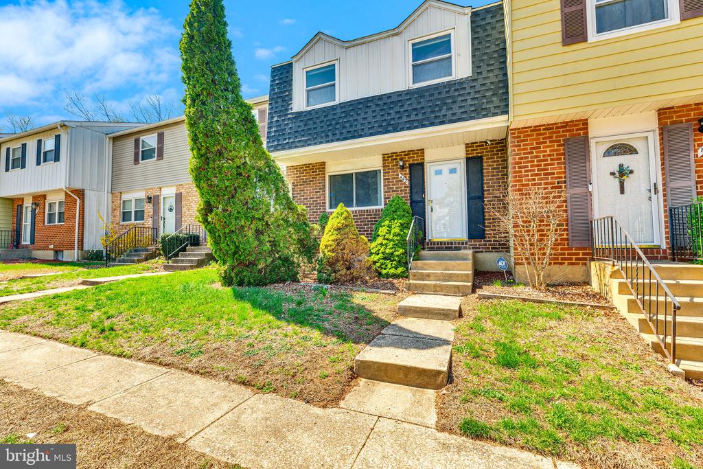442 FONTANA COURT