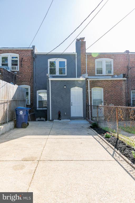 4024 6TH STREET