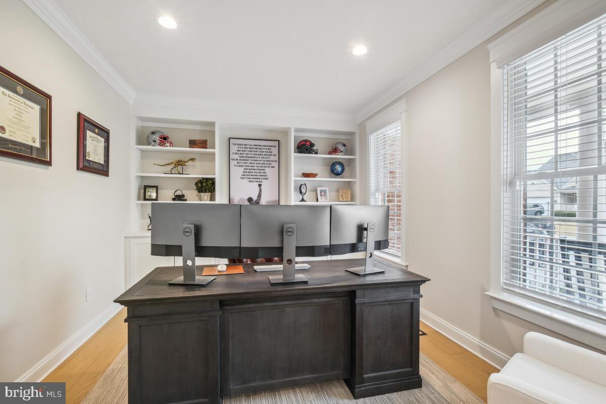 1906 KINGS FOREST TRAIL