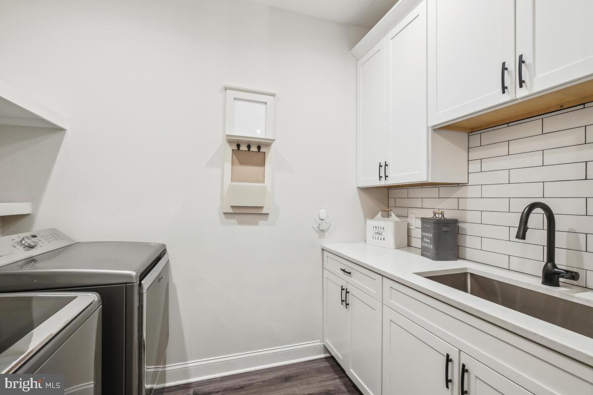 1906 KINGS FOREST TRAIL