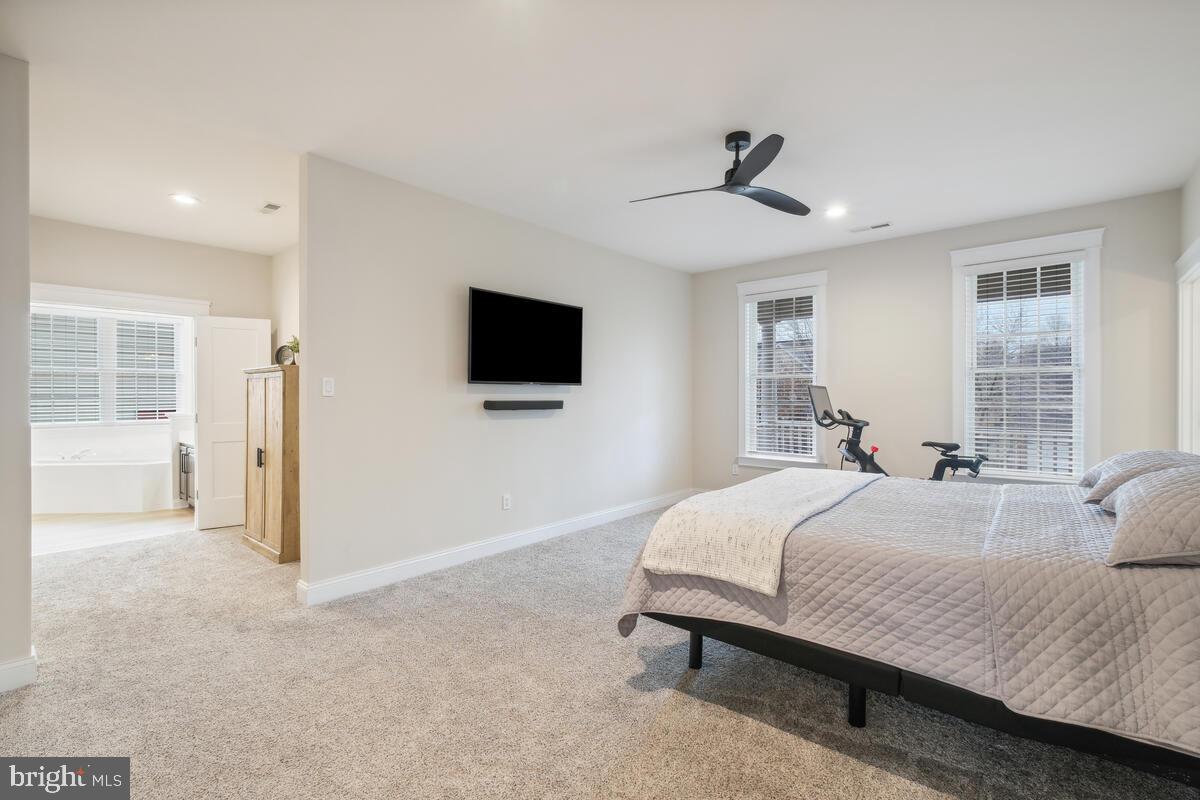 1906 KINGS FOREST TRAIL