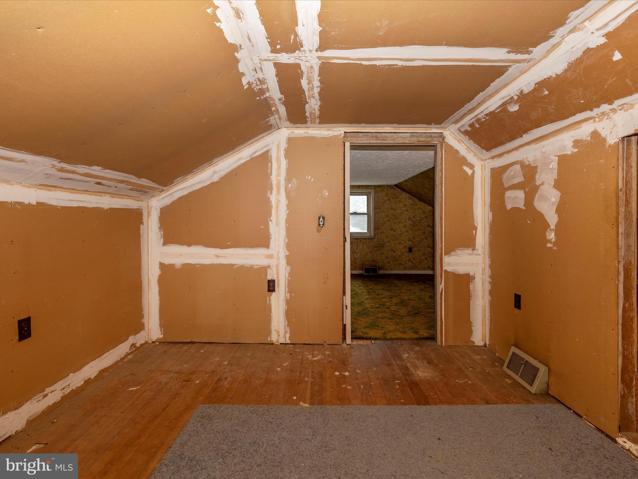 13411 CATOCTIN FURNACE ROAD