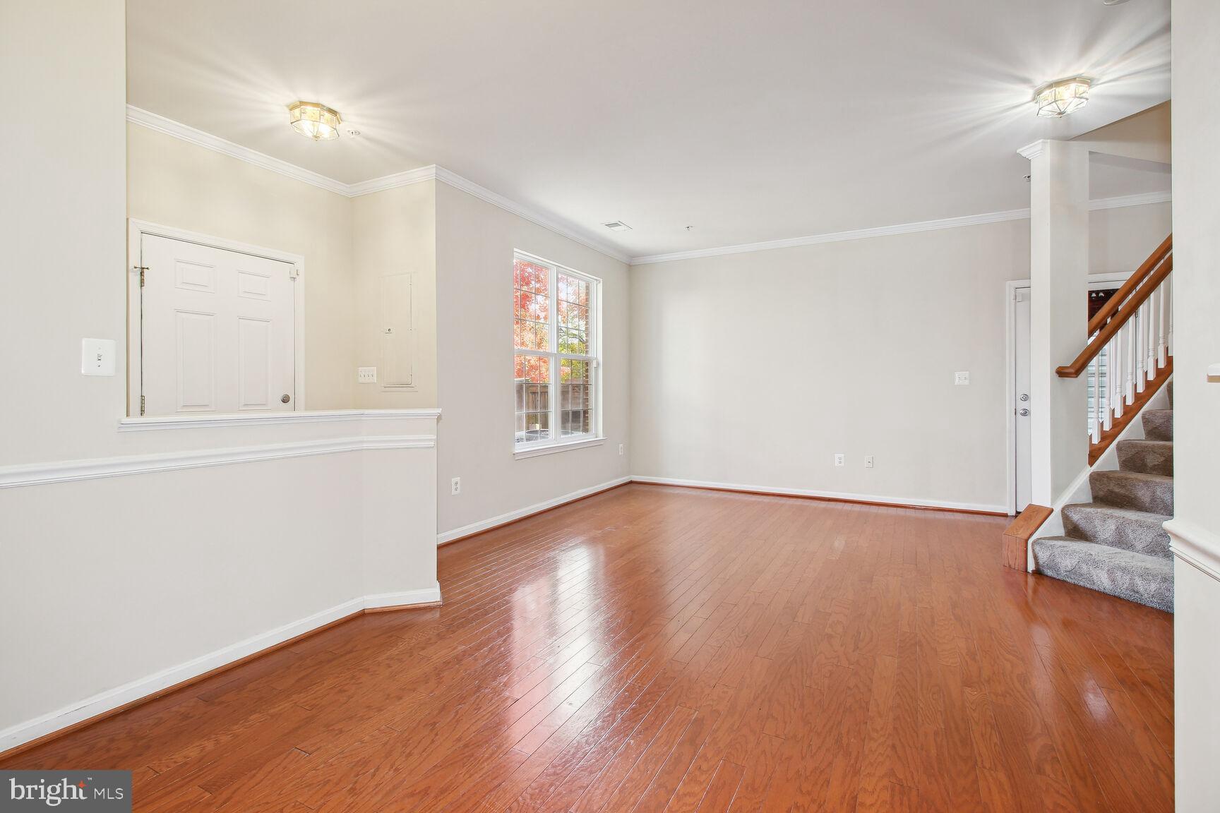 108 FEATHERSTONE PLACE