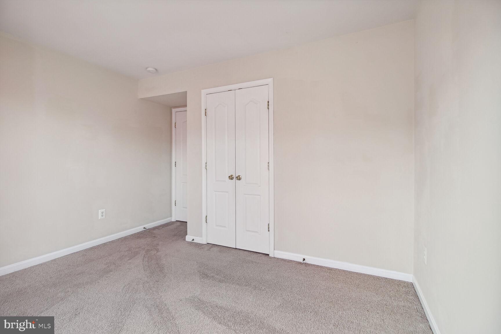 108 FEATHERSTONE PLACE