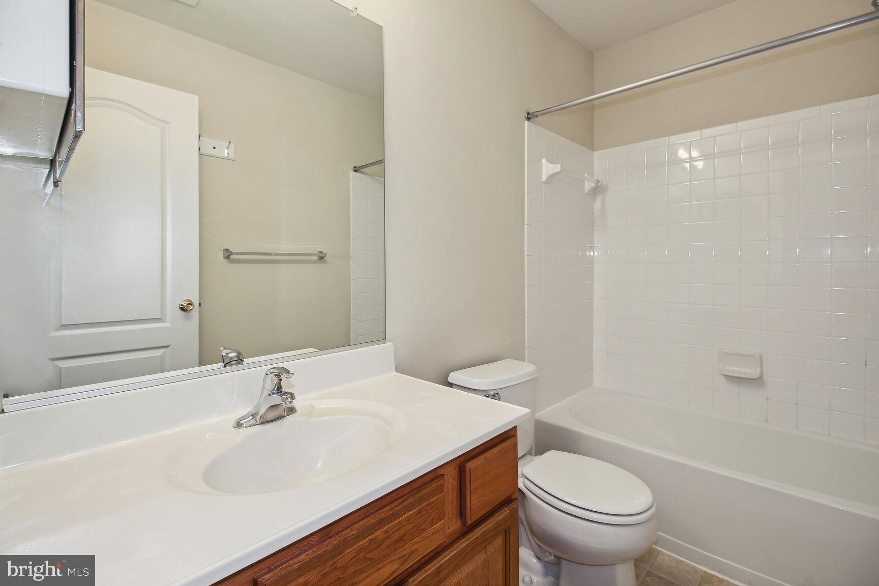 108 FEATHERSTONE PLACE