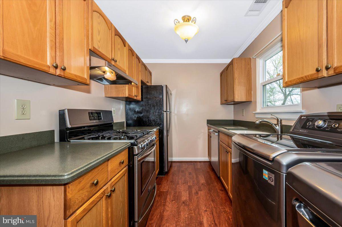 8327 REVELATION AVENUE