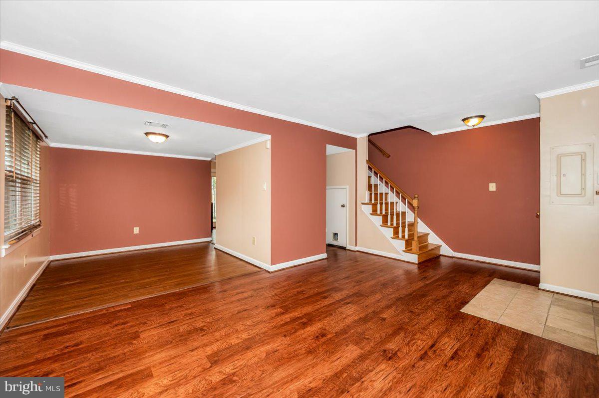 8327 REVELATION AVENUE