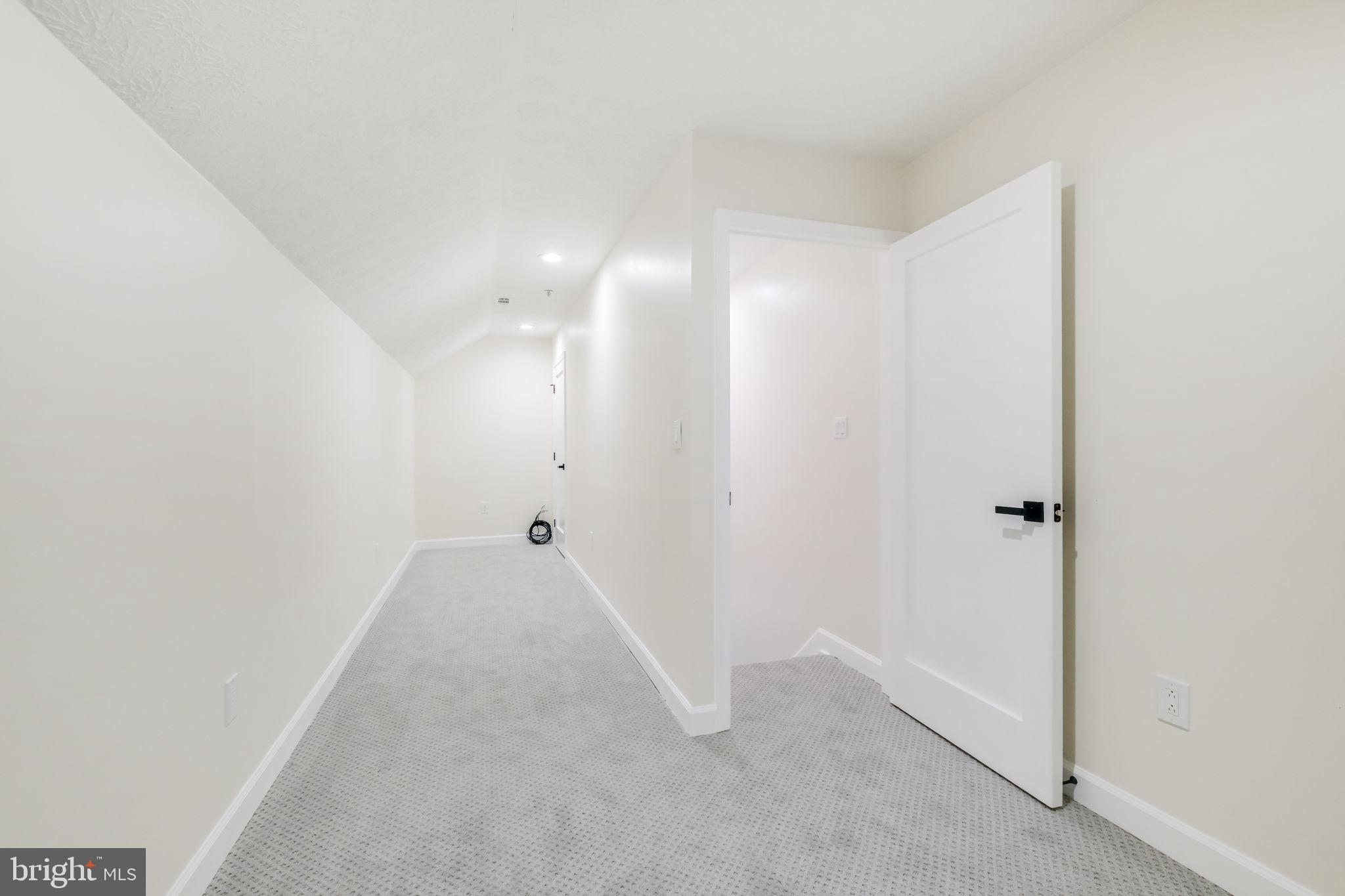 6501 SPRINGWATER CT 8402