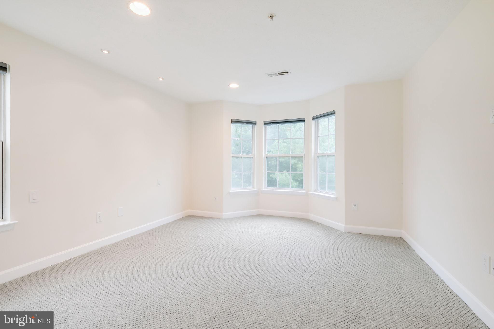 6501 SPRINGWATER CT 8402