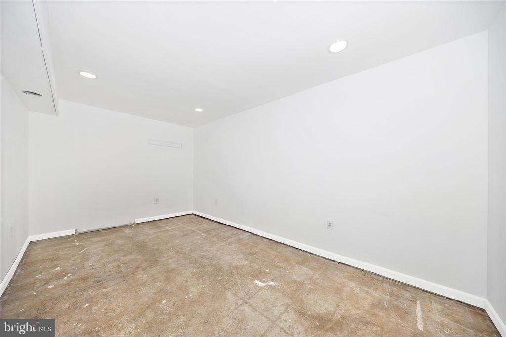 3007 GREEN VALLEY ROAD