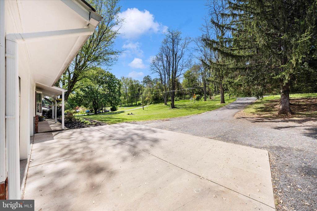 3007 GREEN VALLEY ROAD