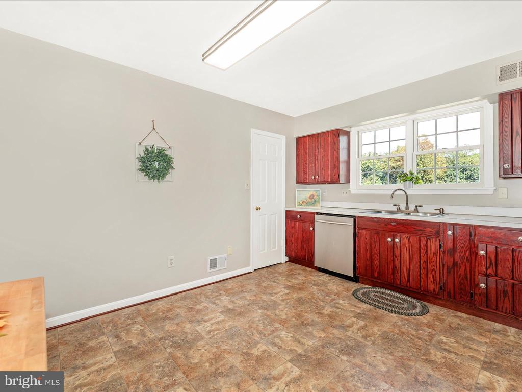 1855 LONG CORNER ROAD