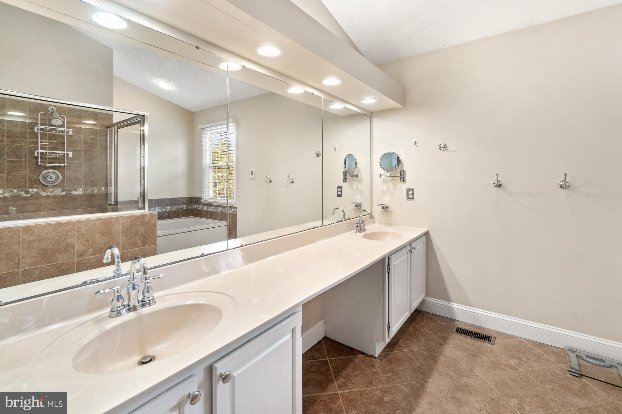 17226 SPATES HILL ROAD