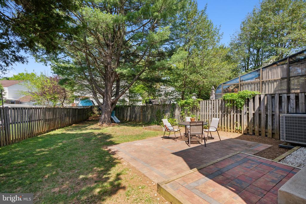 11 FILBERT COURT