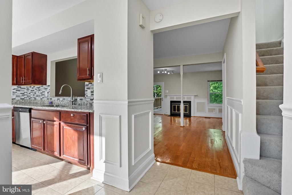 11553 SUMMER OAK DRIVE