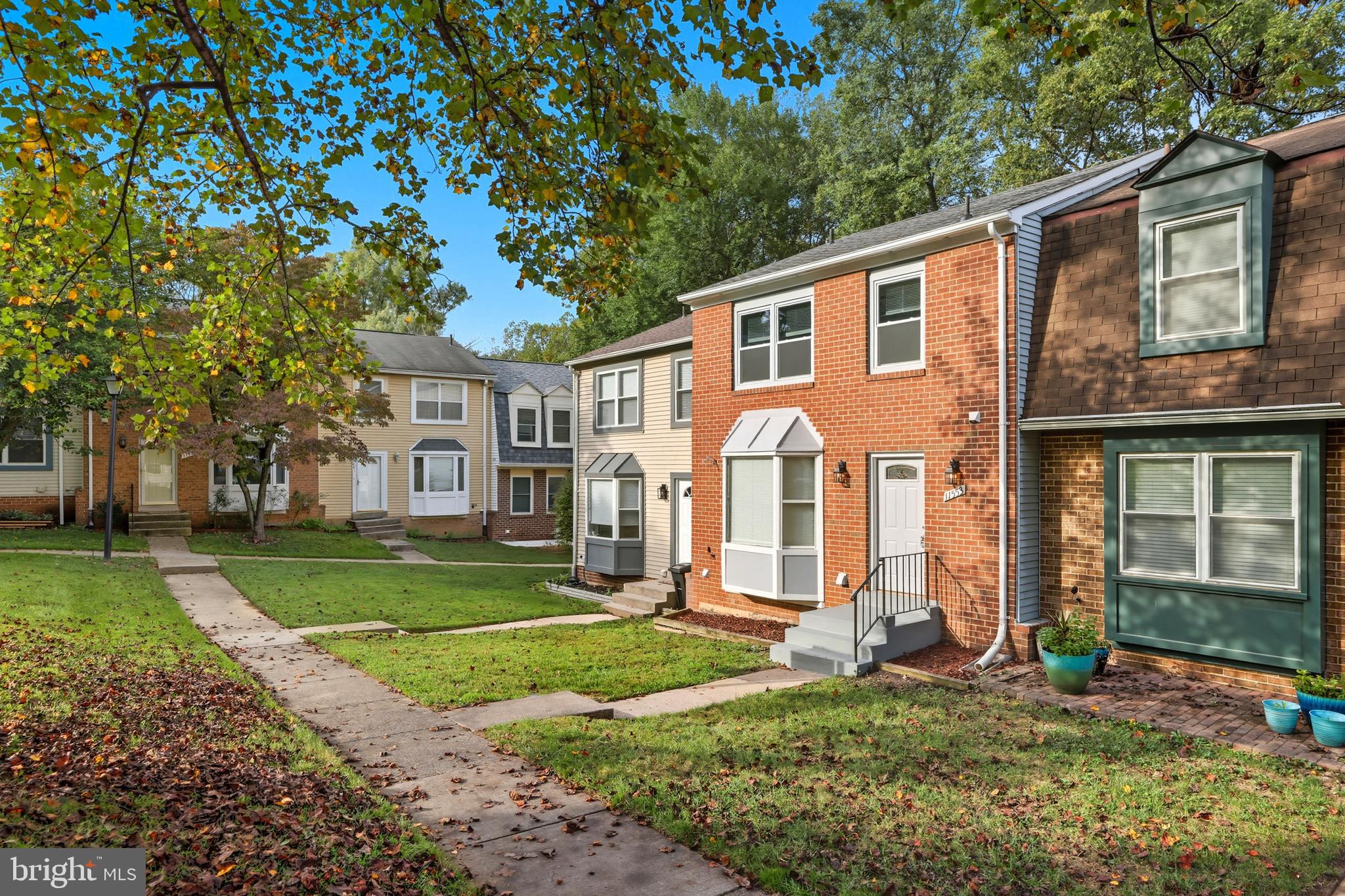 11553 SUMMER OAK DRIVE