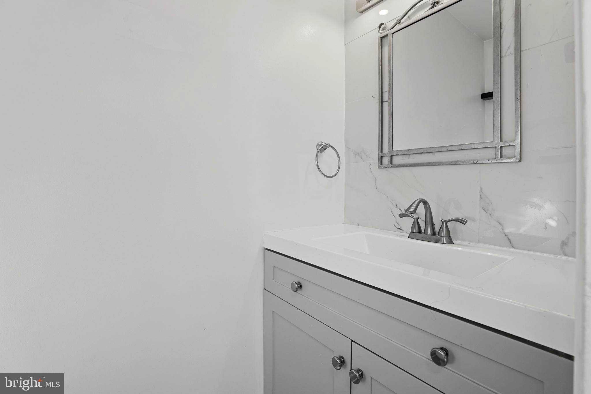 11553 SUMMER OAK DRIVE