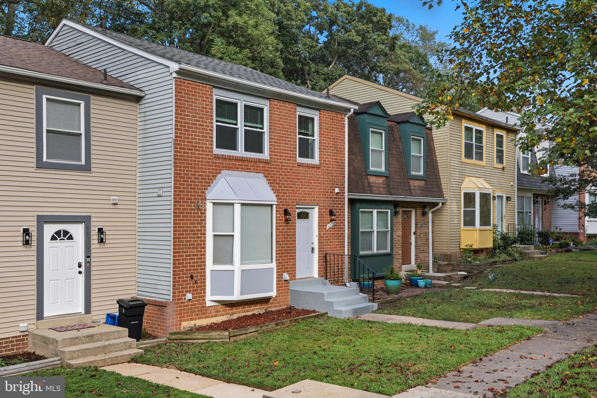 11553 SUMMER OAK DRIVE