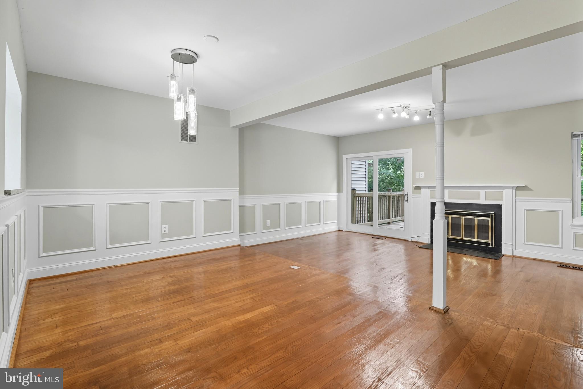 11553 SUMMER OAK DRIVE