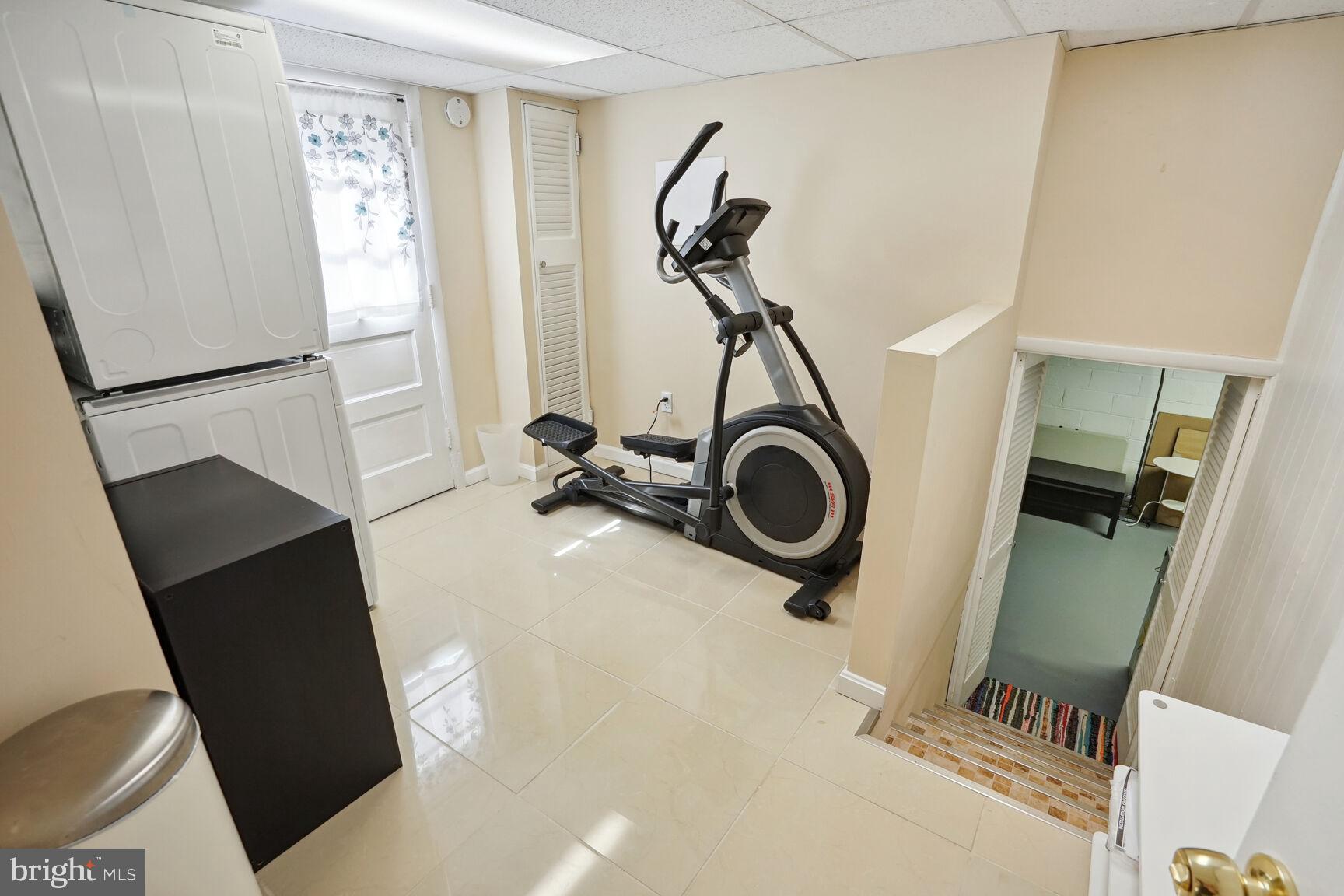 7402 WELLESLEY DRIVE