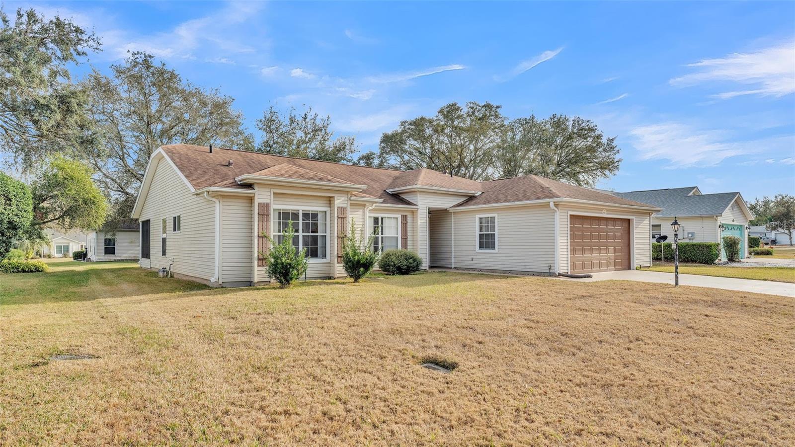 4064 RIVER CREST CIR