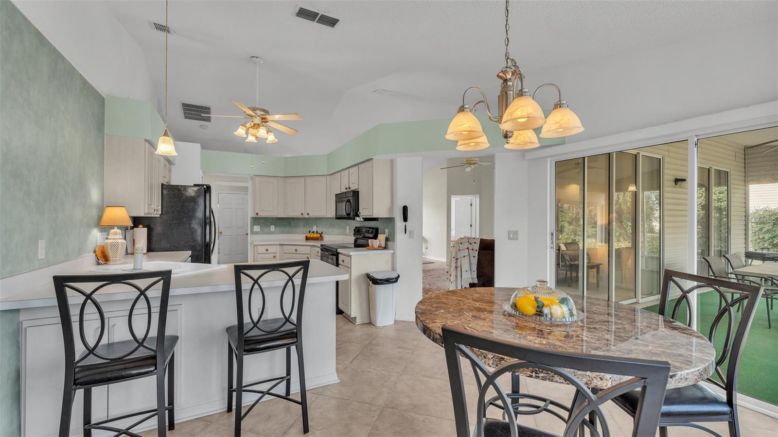 4064 RIVER CREST CIR