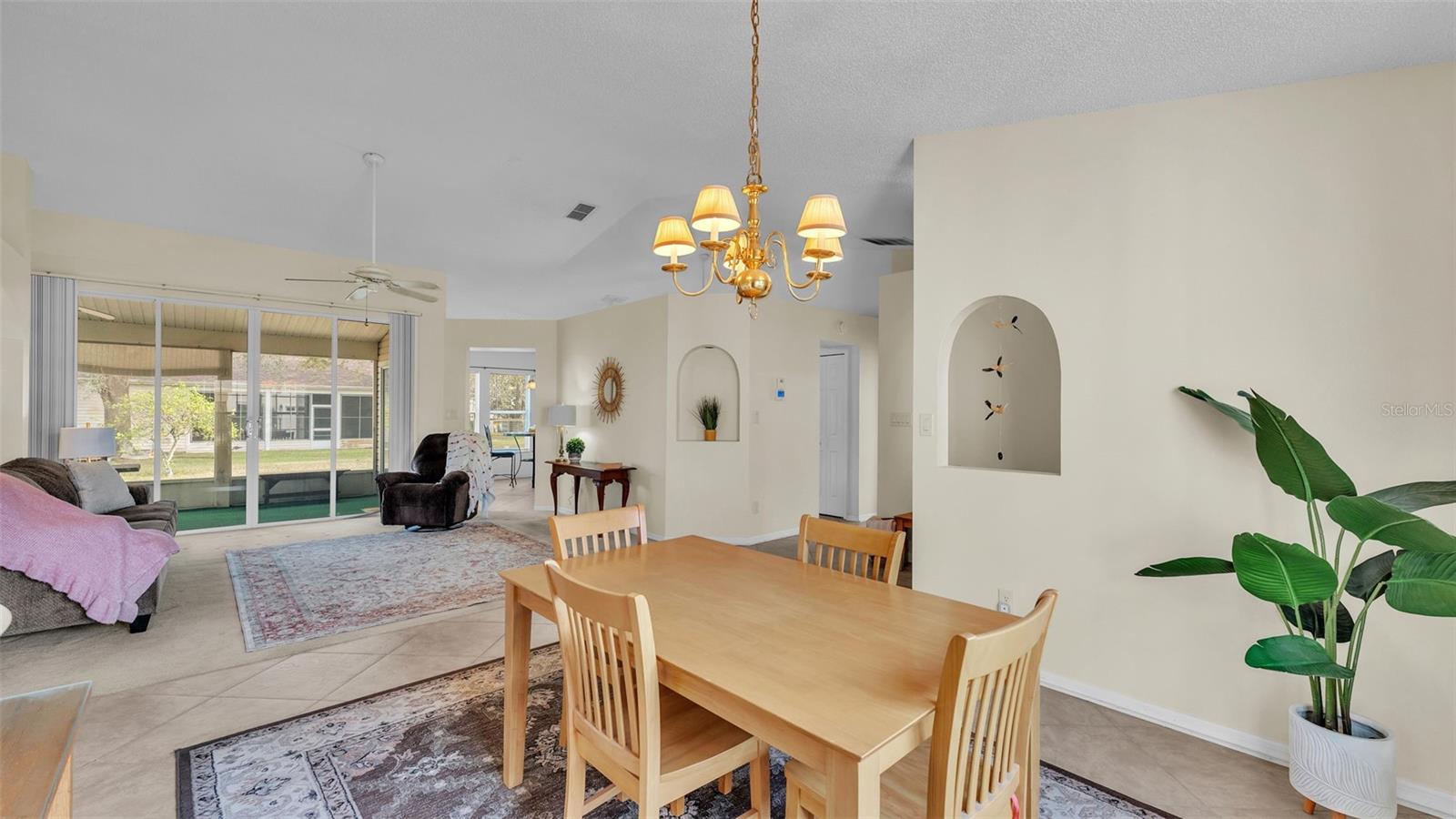 4064 RIVER CREST CIR