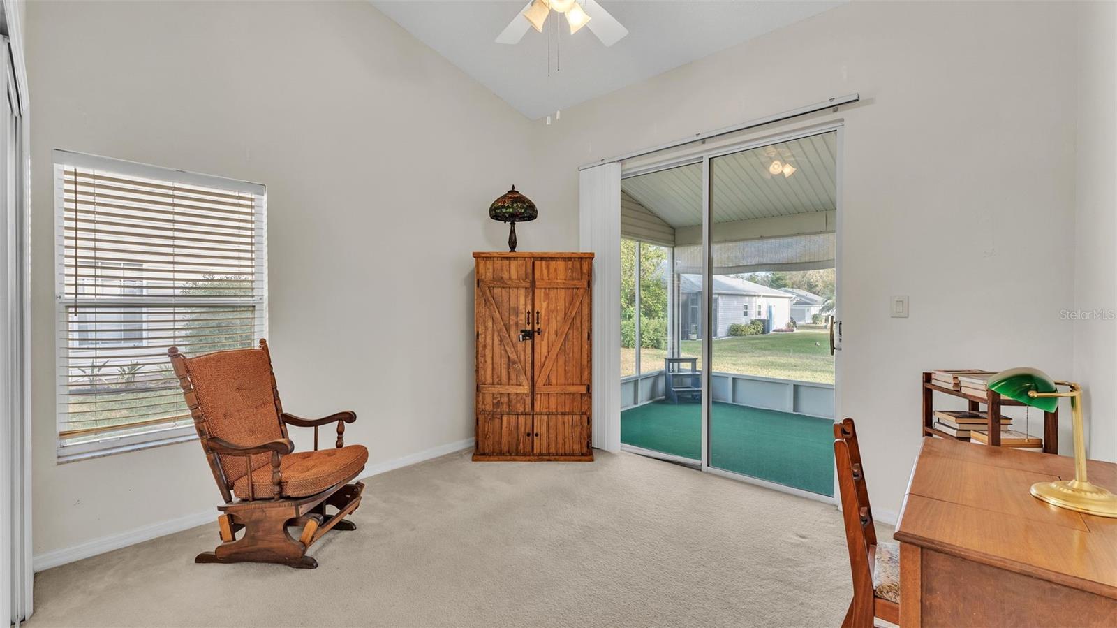 4064 RIVER CREST CIR